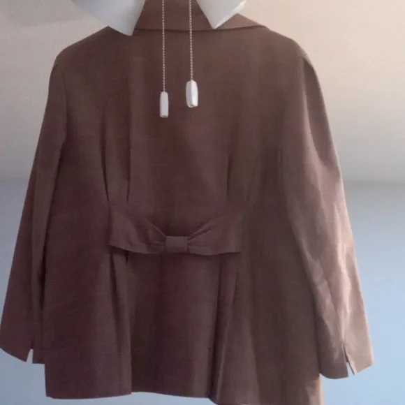 Brown blazer - Picture 2 of 3